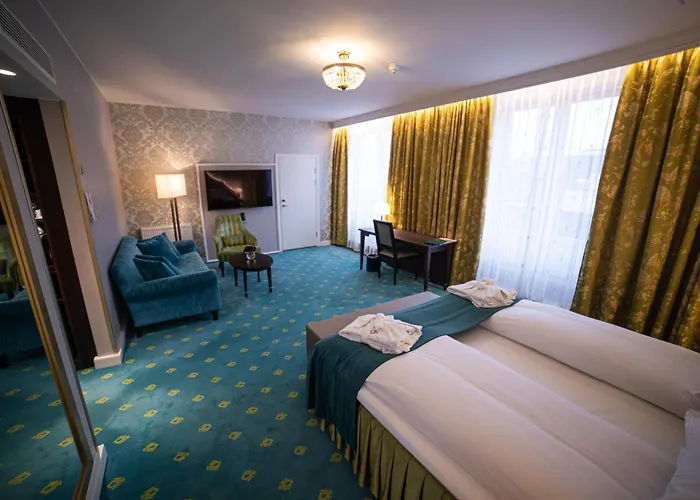 Hotel Bristol