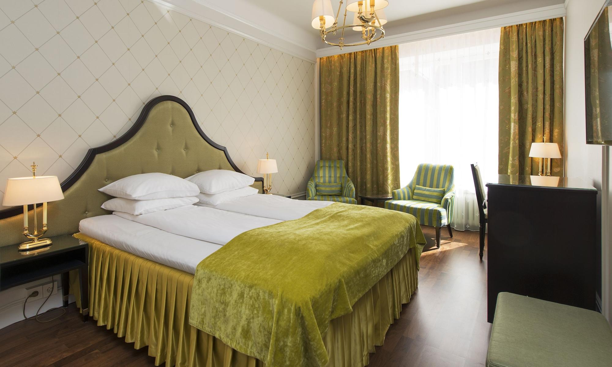 Bristol Hotel
