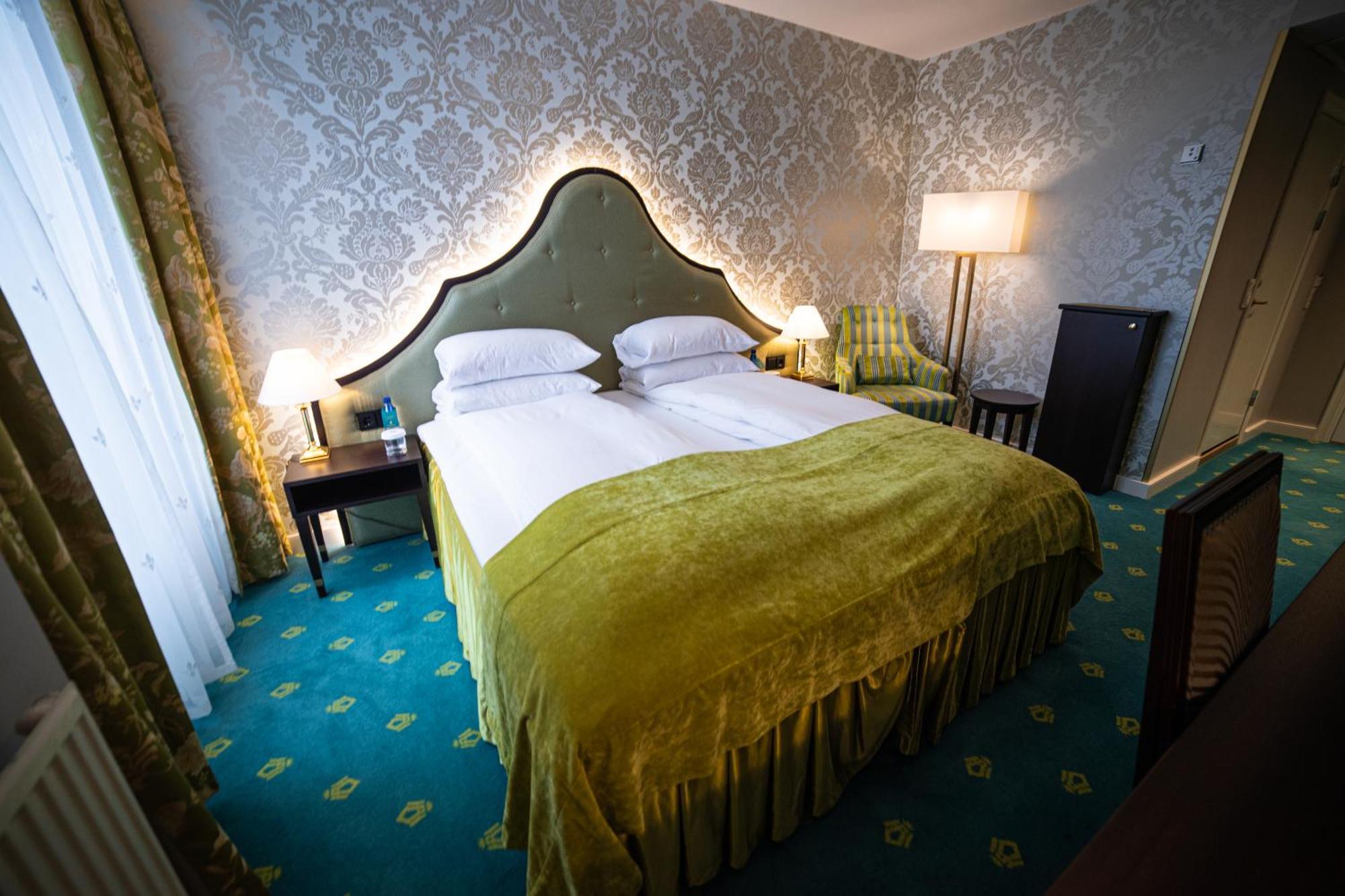 Hotel Bristol 5*